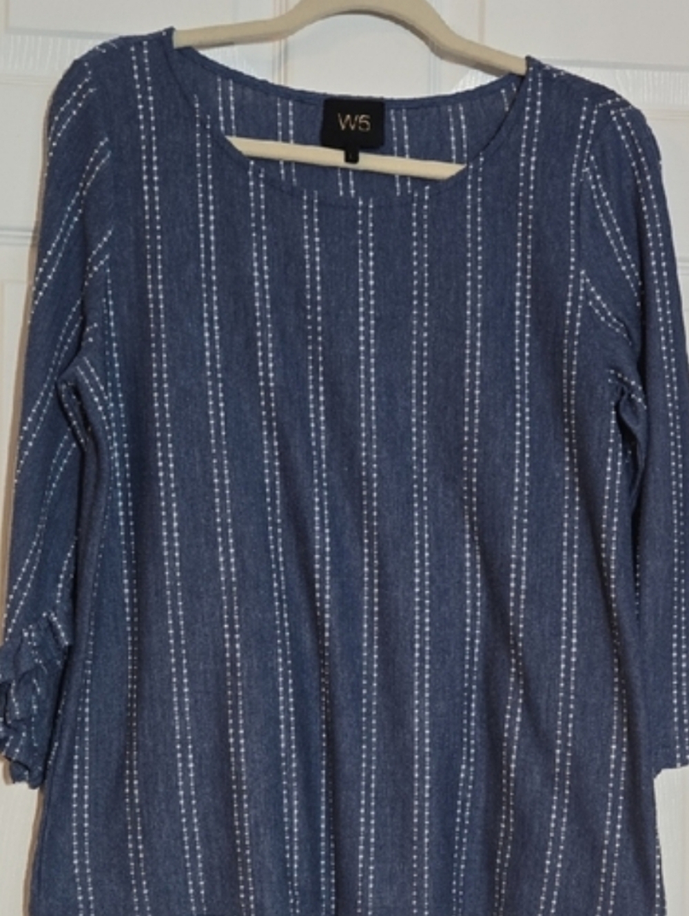 Anthropologie W5 Navy White Dotted Patterned Ruffle Sleeve Blouse Size Large